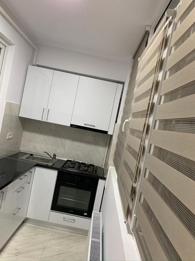 Apartament Cu Regim Hotelier Militari Residence Helen Chiajna Buitenkant foto